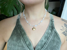 Load image into Gallery viewer, Opaline Eye Necklace
