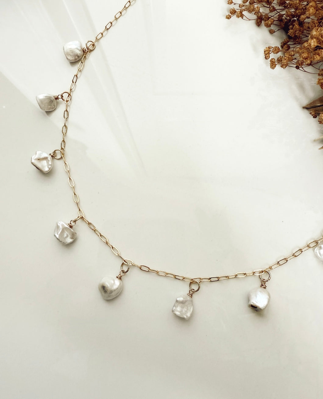 PEARLY CHARM NECKLACE