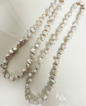 Load image into Gallery viewer, BAROQUE PEARL NECKLACE
